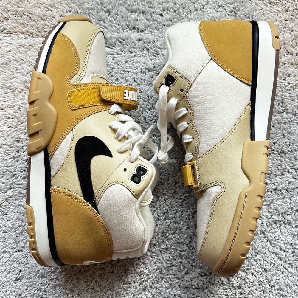 NIKE AIR TRAINER 1 (COCONUT MILK/BLACK/TEAM GOLD/SAIL) - Picture 4 of 8